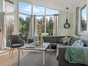 Holiday Home Halwarth - 250m from the sea by Interhome