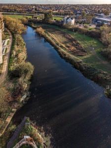 The Opulent Property Project ChelmsfordCityCentre 2Bed2Bath FreeParking Balcony