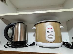 Shore 3 Residences RM 1432 Pool View by Prime Stay MOA