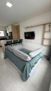 casa com suite e banheiro social