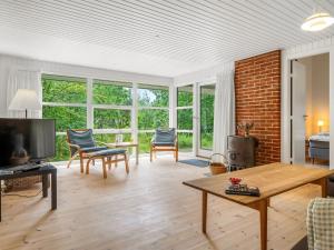 Holiday Home Ivar - from the sea by Interhome