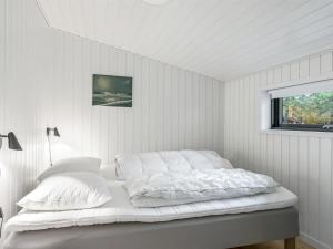 Holiday Home Sofija - from the sea by Interhome