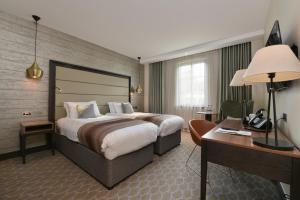 The Warwickshire Hotel and Country Club