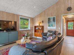 Holiday Home Tole - 2km from the sea by Interhome