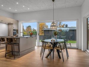 Holiday Home Barnet - 180m to the fjord by Interhome