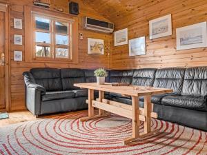 Holiday Home Hakon - 1km from the sea by Interhome