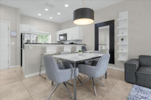 2 Bedrooms 2 Bathrooms Encantada 3009 Bp