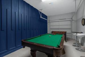 6 Bedroom 5 Bathroom Paradise Palms 2964Bp