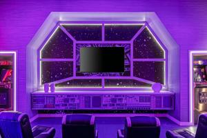 6 Bedrooms 45 Bathrooms Windsor Island4075 La