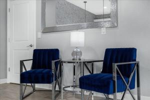 5 Bedrooms 4 Bathrooms Storey Lake 4813 Ll