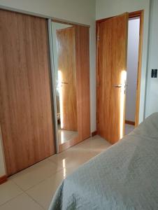 Constantino Villa Carlos Paz departamento céntrico