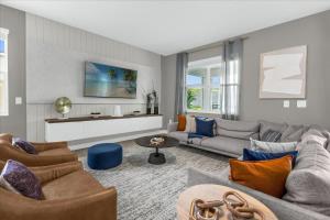 9 Bedrooms 5 Bathrooms Champions Gate 9170Sh