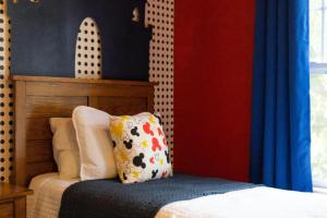 4 Bedroom 3 Bathroom Lucaya Village 26-108