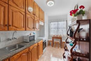 Apartamento a 5 min a pie de la Playa con Balcón y Vistas