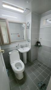 황리단길 대릉원 천마총 도보 5분 아늑한 퀸침대 투룸 3-1