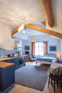 The Coachmans Quarters