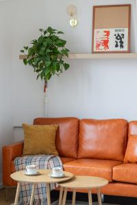 Spacious One Bedroom Apartment for 2 People in Warsaw by Noclegi Renters