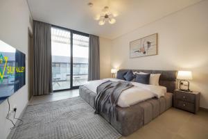 Silk Valley - 4B near Al Hamriyah steps away from Beach