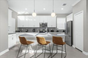 5 Bedrooms 5 Bathrooms Champions Gate 571 Sb