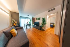 crespi terrace, private parking, a few steps from the metro