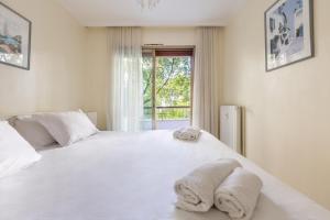 LB Vacation Rentals I Cannes Croisette, Large Terrace, Free Parking, Beaches