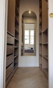 Beautiful 3 rooms, Carré d Or