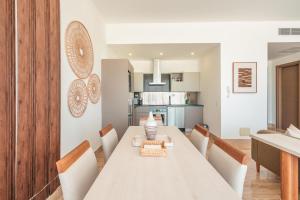 Exclusive apartment with views and balcony