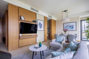 Frank Porter - Address Residences Dubai Opera Tower 1