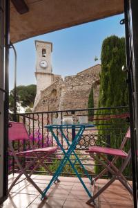 LE COEUR DU SUQUET avec petit balcon et belle vue