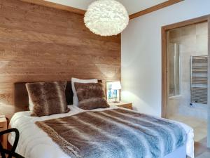 T3 Contemporain avec Balcon et Parking à Courchevel - FR-1-562-30