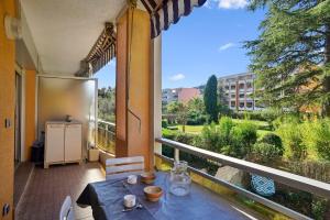 LX112 Balcon, jardin, piscine, résidence privée