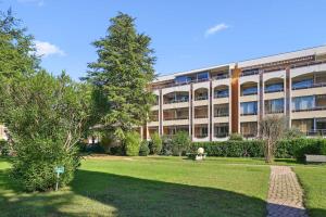 LX112 Balcon, jardin, piscine, résidence privée