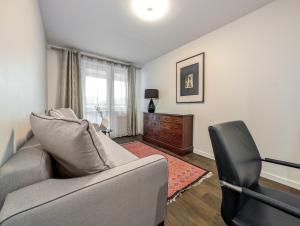 Stysia Superior Apartment by BookingHost