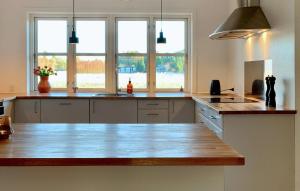 Lovely Home In Ebeltoft With Wifi