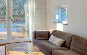 Lovely Home In Ebeltoft With Wifi