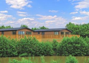 Kingswood Golf Lodges
