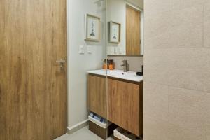 AmazINN Places Via Roma - Modern Loft with Pool