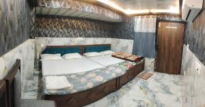 Hotel Samriddhi Inn Near Ram Janam Bhumi