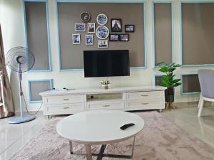 PARIS iCity ITQAN Homes 8pax,Netflix,Coway,Parking