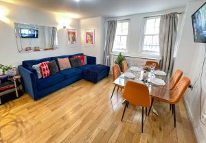 Promo Rate - Detached Houses in Little Venice with Free Parking near Paddington, Hyde Park & Notting Hill by NourNest Apartments