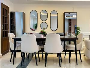 Coze Suite Nile River