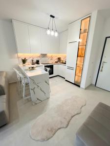 Azure Dream Apartment