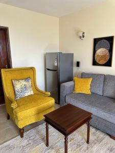 Lakeview Apartments - Serene Mustard