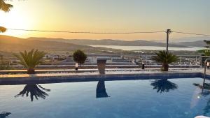 Villa with a full private pool