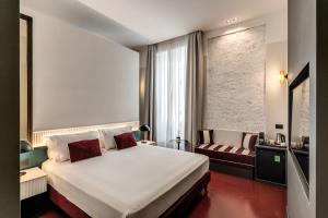 Adaram Suites