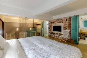 Luxury Duplex Retreat, Aldaba Selection