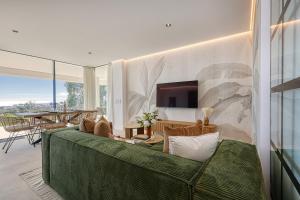 Ground Floor, Sea View Apartment at Estepona Hills!