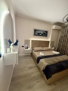 Teds Luxury Apartments 3