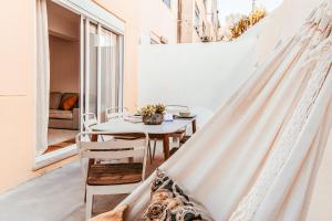 Modern & Charming Alges by GT House