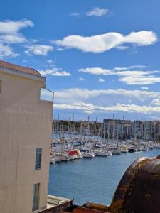Spacieux duplex sur le port